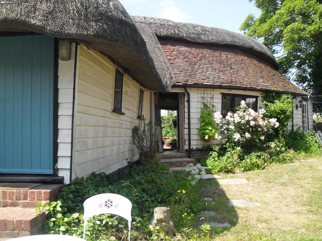 Church Hall Farm Bed And Breakfast Broxted Quarto foto